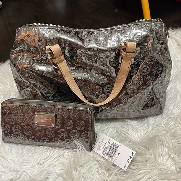 MICHAEL Michael Kors Handbags - Brand new MK BAG AND WALLET